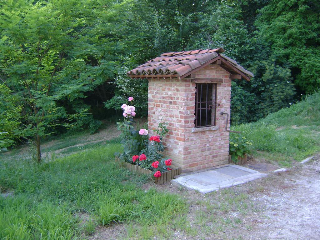 آستي B&B Cascina Rossa المظهر الخارجي الصورة