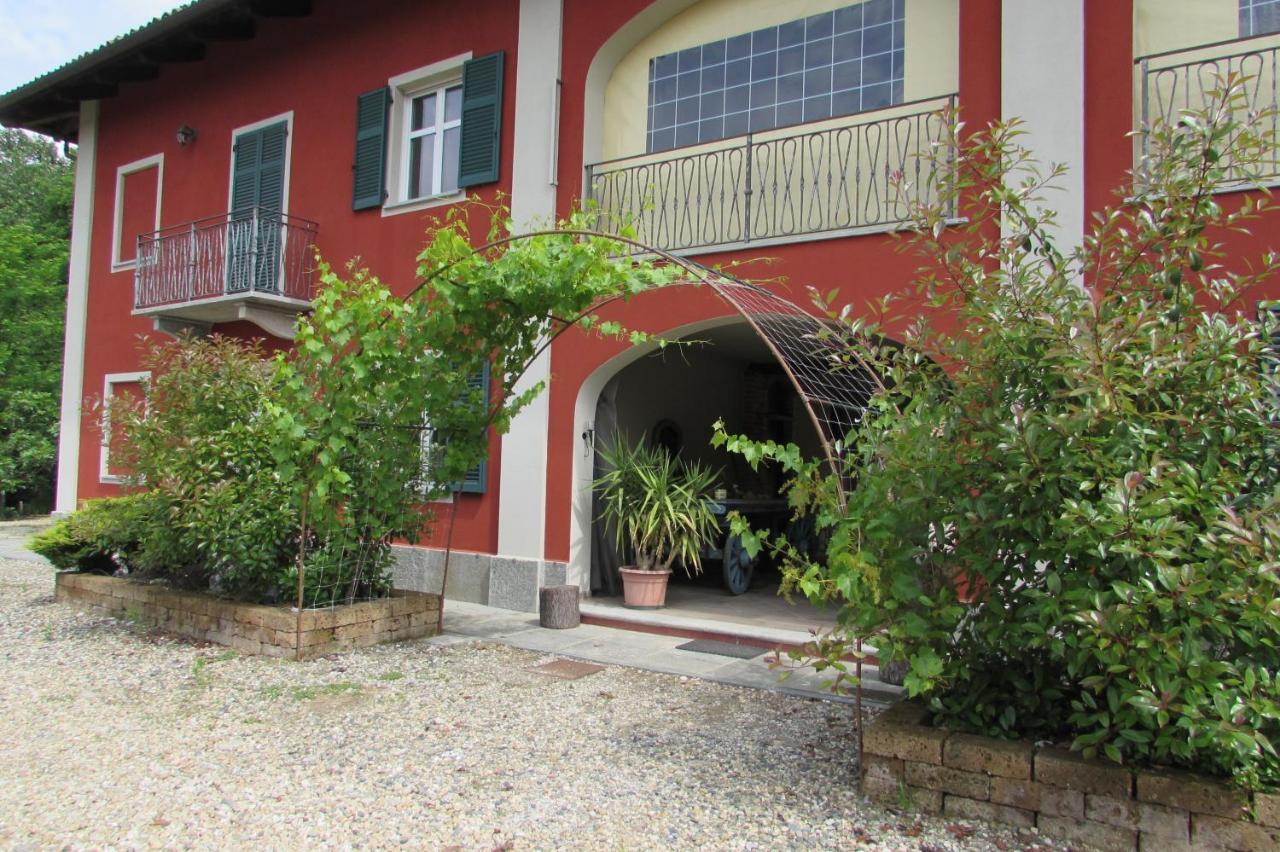 آستي B&B Cascina Rossa المظهر الخارجي الصورة